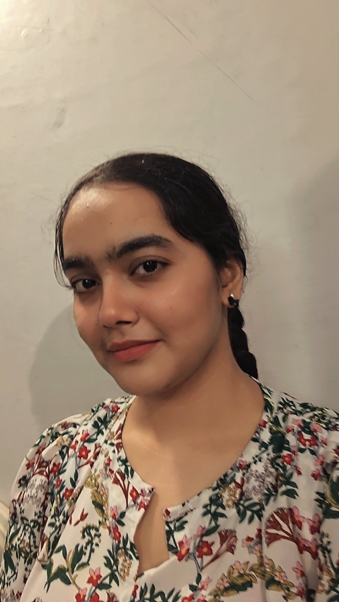 Anchal Kharbanda - physics Tutor