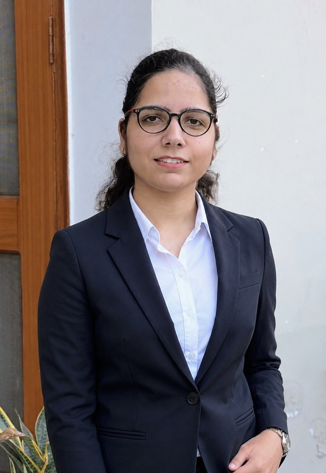 Priya - physics Tutor